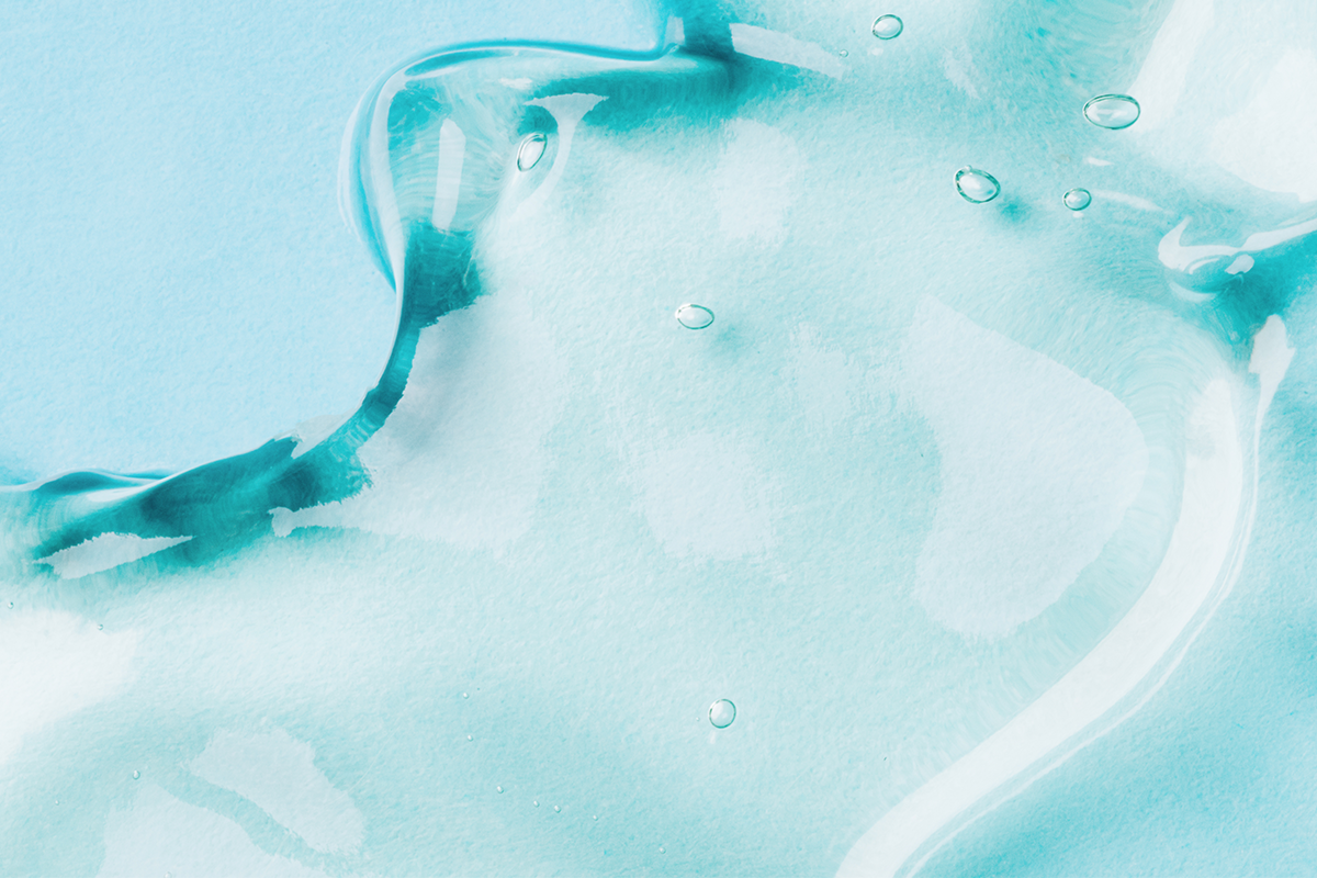 Natural Hair Gel vs. Chemical Gel: What's Actually Happening to Your Scalp