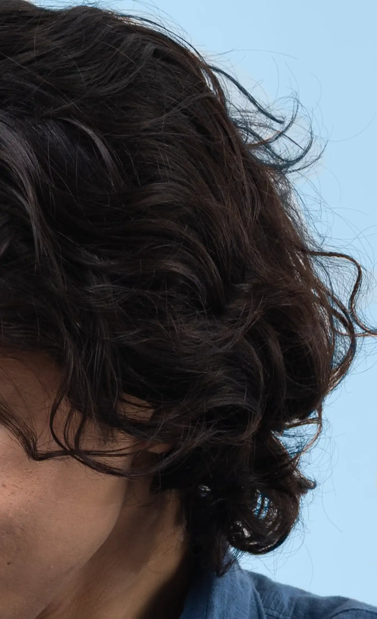 Defined<br>hair