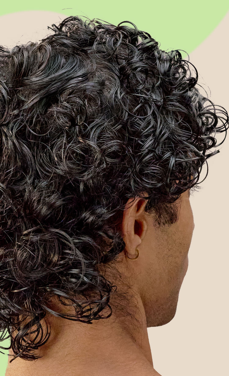 Resists humidity<br>induced frizz